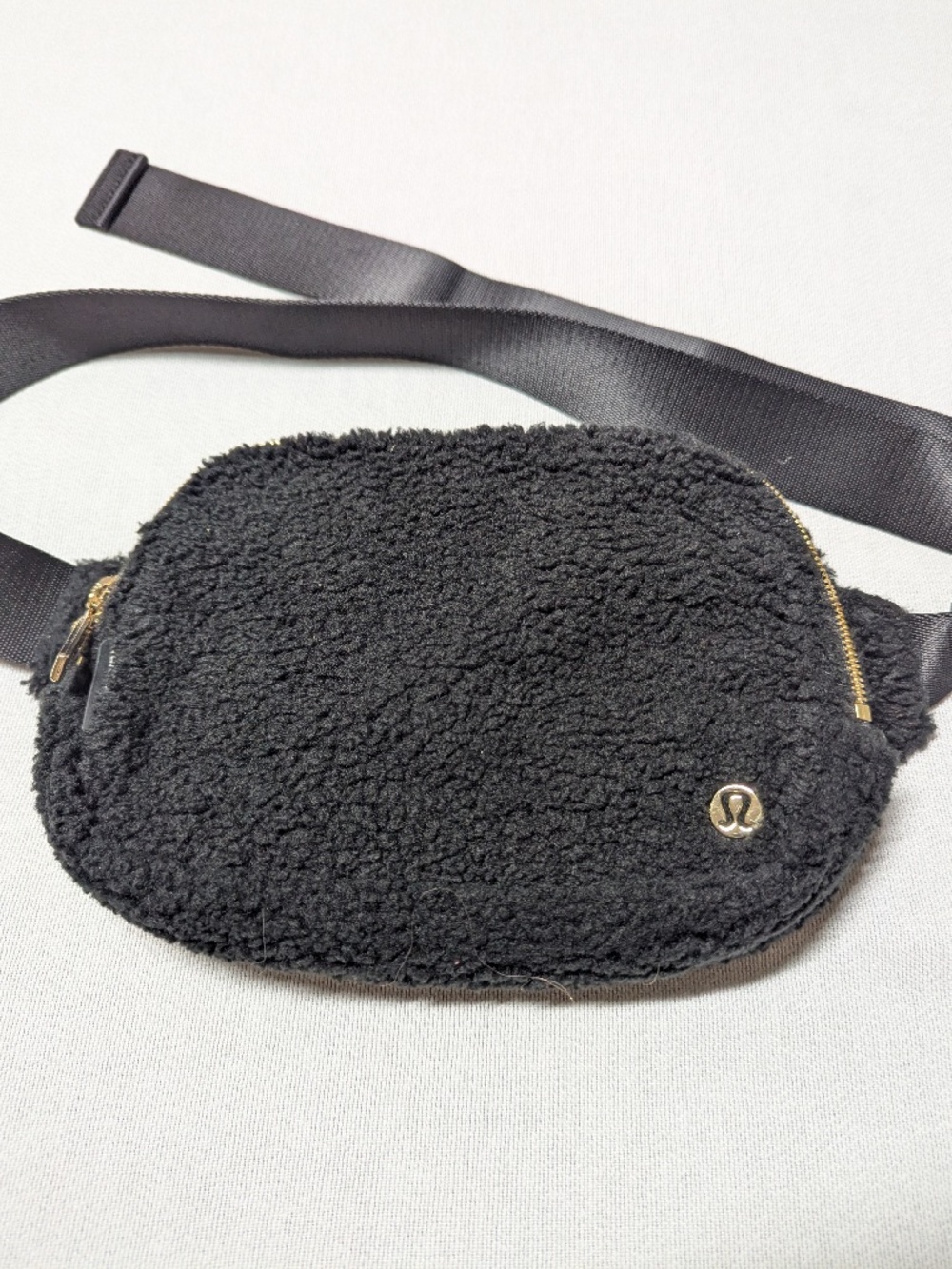 Lululemon Everywhere Fleece Belt Bag - 1L